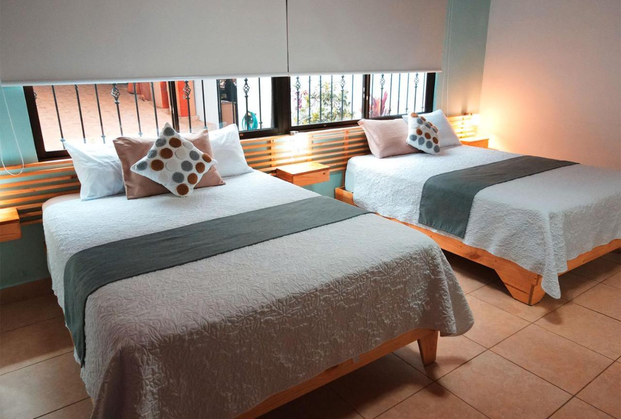 Trebol Amarillo Bed & Breakfast Эскасу Экстерьер фото