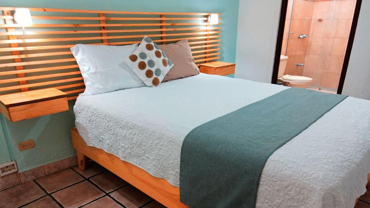 Trebol Amarillo Bed & Breakfast Эскасу Экстерьер фото