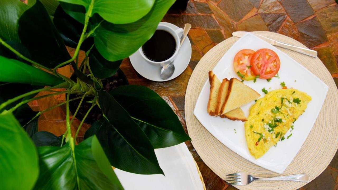 Trebol Amarillo Bed & Breakfast Эскасу Экстерьер фото